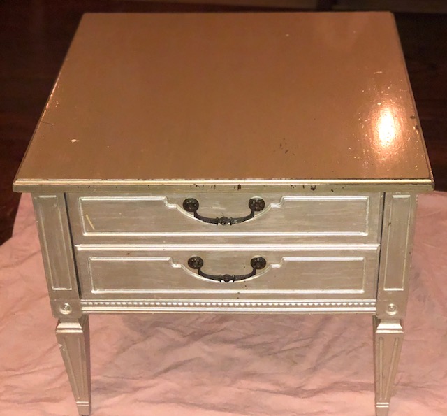 Love this yard sale side table makeover! If you are interested in